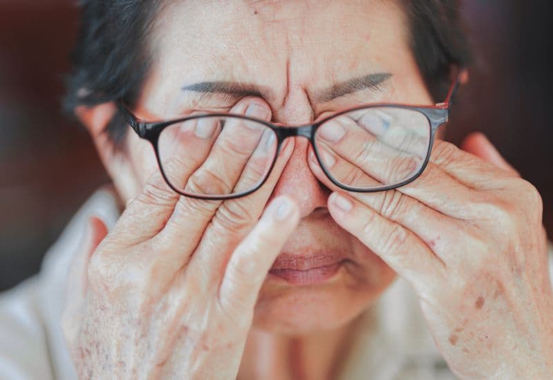 điều trị thoái hóa võng mạc