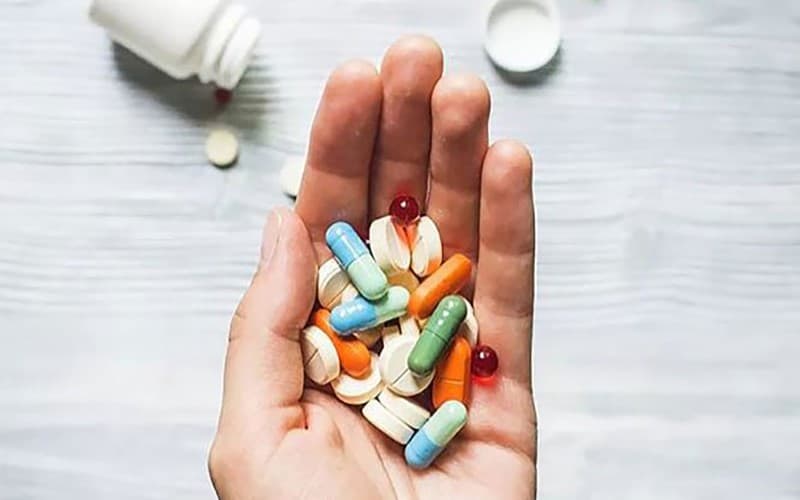 uống thuốc giảm đau quá liều có sao không