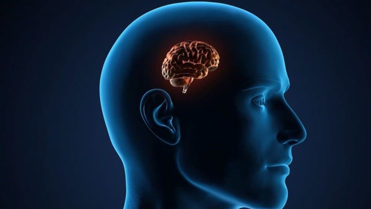 Thoái hóa chất trắng có chữa được không?