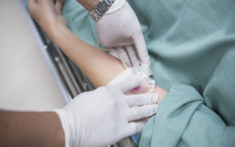 truyền giảm đau sau mổ có hại không