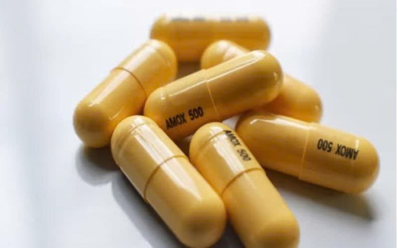 thuốc kháng sinh viêm họng amoxicillin