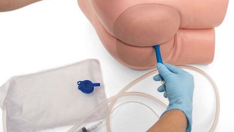 cách thụt hậu môn cho trẻ 3 tuổi