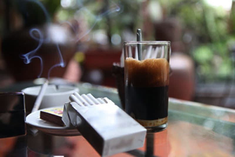 uống cà phê bị khó thở