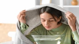 Đang cảm cúm có nên xông hơi không?