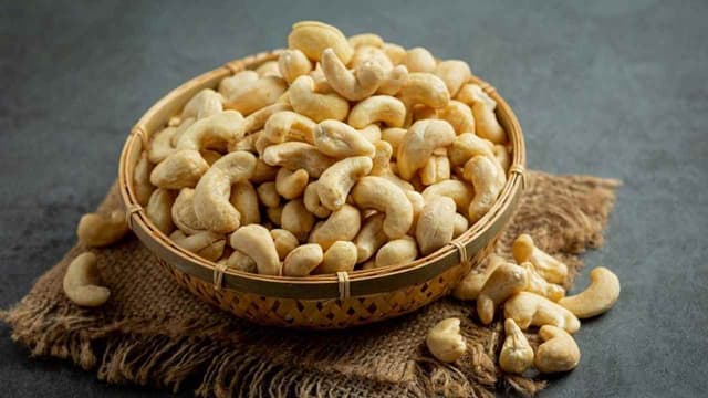 Chỉ số đường huyết của hạt điều, bị tiểu đường có nên ăn?