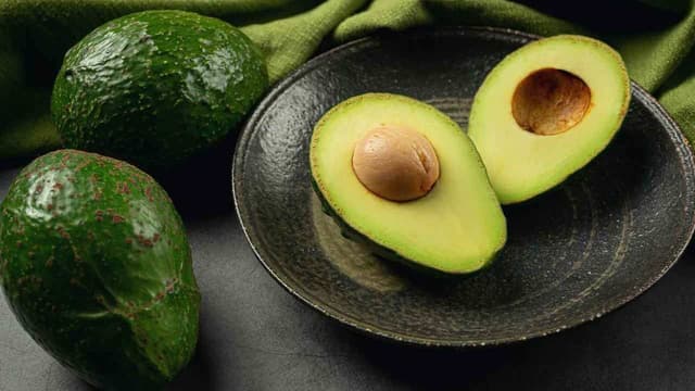 Chỉ số đường huyết của quả bơ, bị tiểu đường có nên ăn?