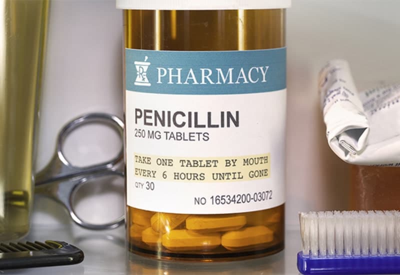 bị dị ứng thuốc kháng sinh nên làm gì