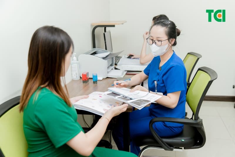 lượng protein trong nước tiểu của bà bầu