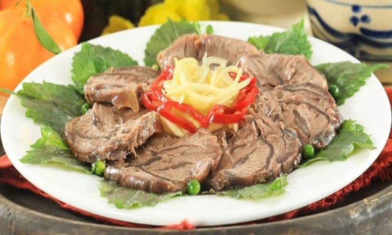 bị ung thư có nên ăn thịt bò không