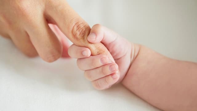 Nguyên nhân trẻ bị suy giáp bẩm sinh