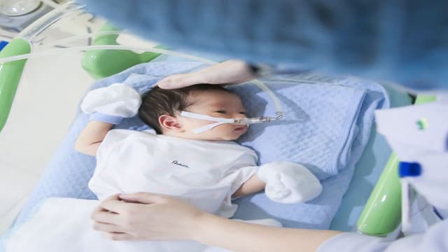Nguyên nhân trẻ sơ sinh bị suy hô hấp