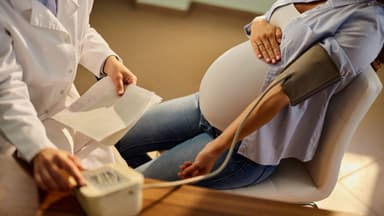 Vì sao cần xét nghiệm tiền sản giật quý 1 của thai kỳ?