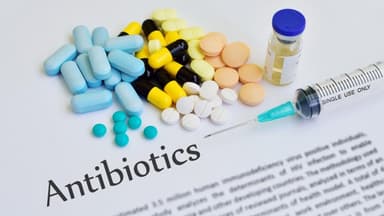 Phổ kháng khuẩn của kháng sinh là gì?