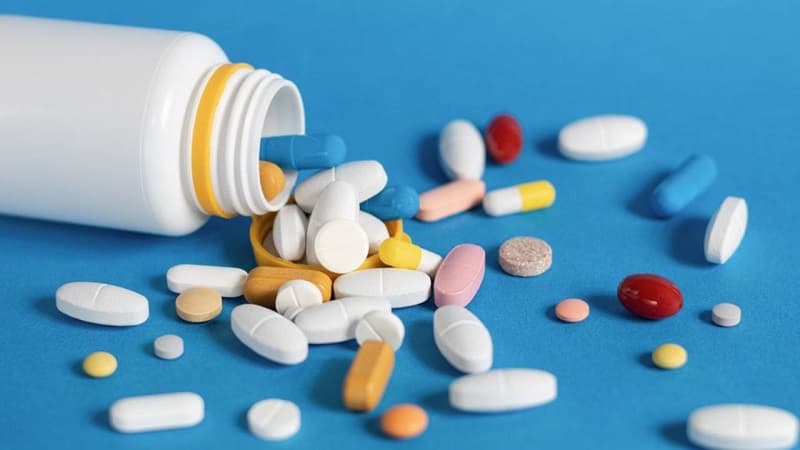 thuốc kháng sinh sau nâng mũi