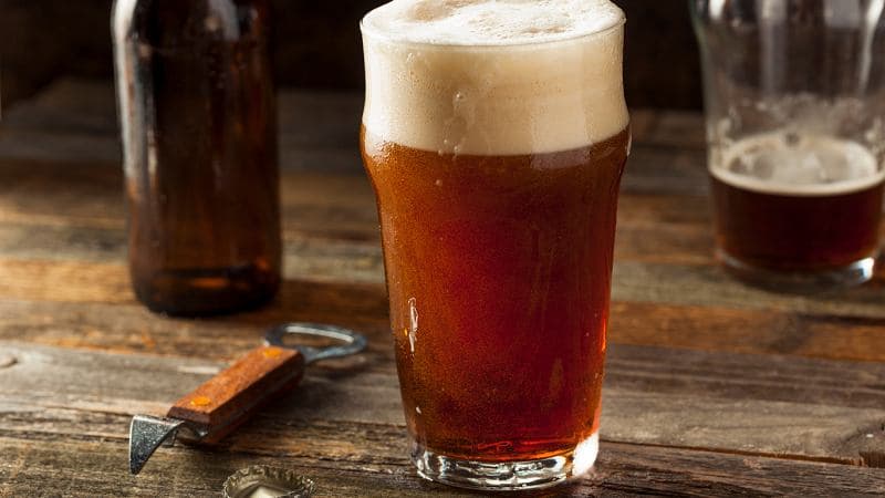 đang uống thuốc kháng sinh có uống bia được không