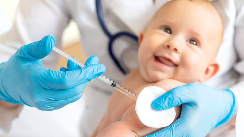 Có nên tiêm viêm màng não mô cầu BC không? Tiêm mấy mũi?