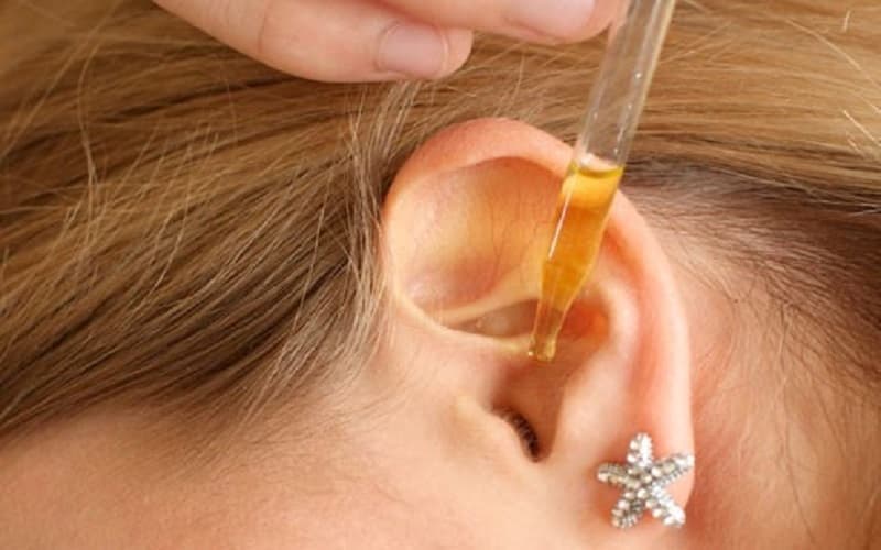 viêm tai giữa uống thuốc kháng sinh gì