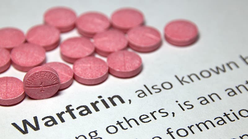 Warfarin là một dẫn xuất của coumarin
