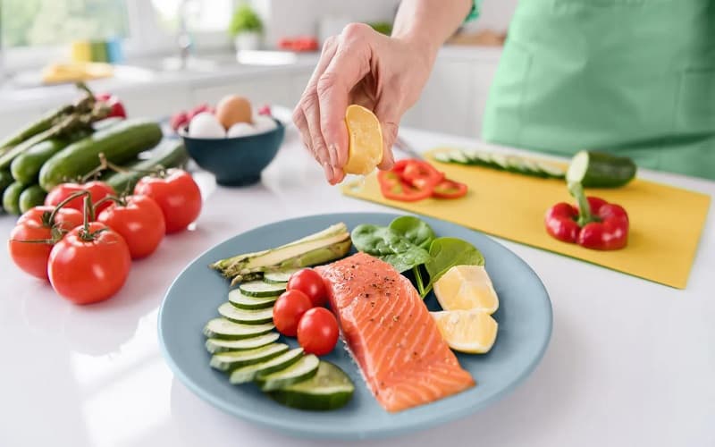 bị mụn nhọt áp xe kiêng ăn gì