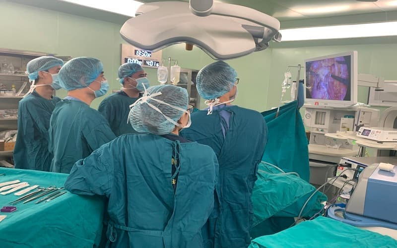 u gan lành tính có chữa được không