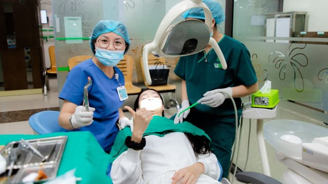 Nhổ răng khôn mất bao lâu để hồi phục?