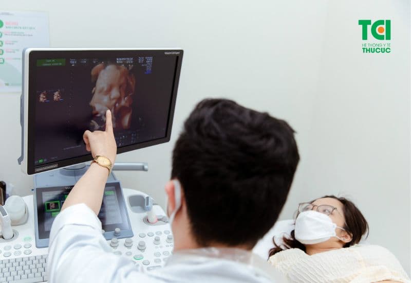 siêu âm thai là siêu âm bụng hay đầu dò
