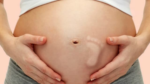 Thai nhi ít cử động có sao không?