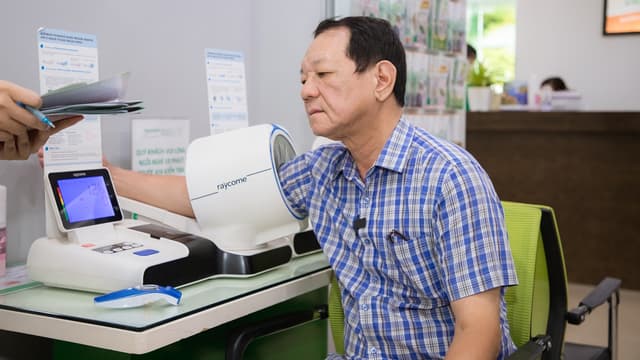 70 tuổi huyết áp bao nhiêu là chuẩn?