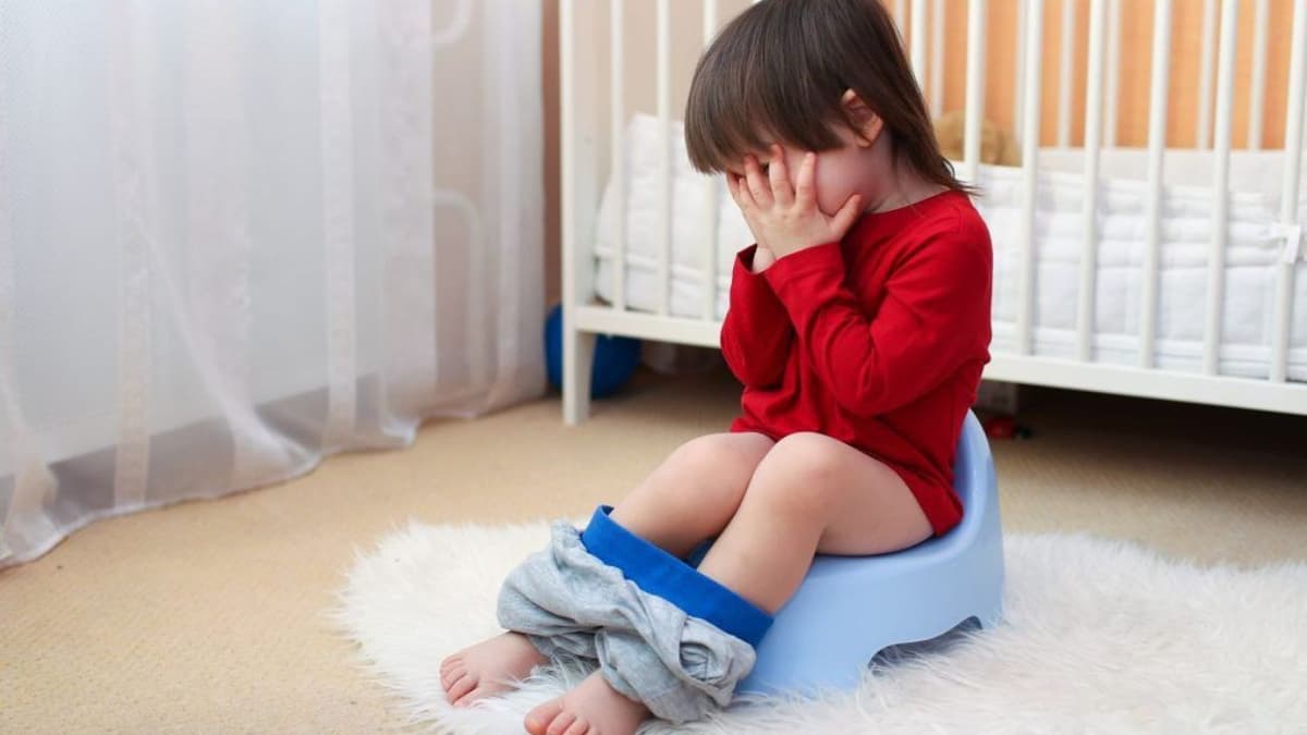 Bé bị tiêu chảy nhưng không sốt, có sao không?