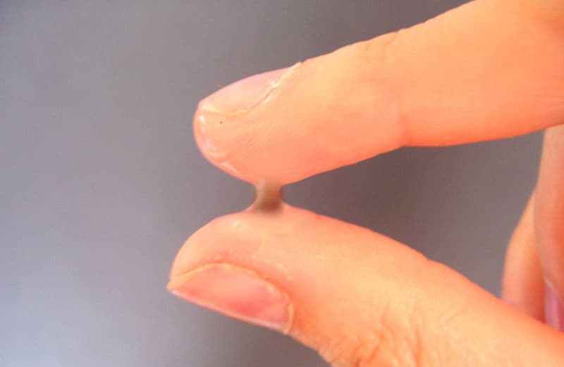 ngày rụng trứng ra chất nhầy màu nâu