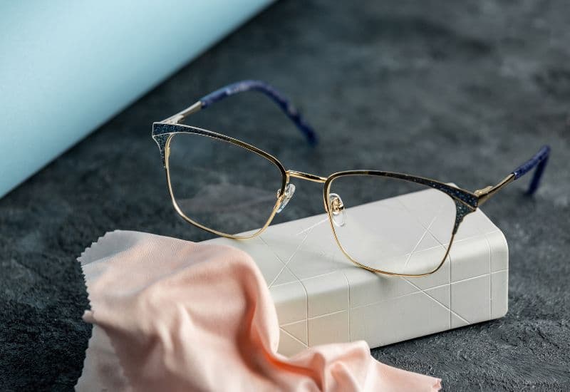 đục thủy tinh thể giai đoạn đầu