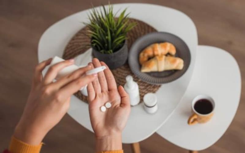 uống tinh dầu thông đỏ vào lúc nào