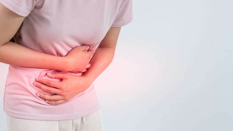 bị polyp đại tràng có đau bụng không