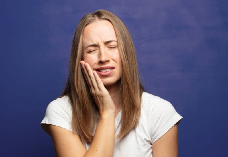 răng bị xô lệch do răng khôn