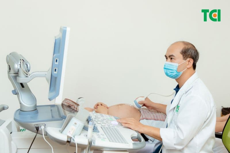 thai nhi 10 tuần tuổi phát triển như thế nào