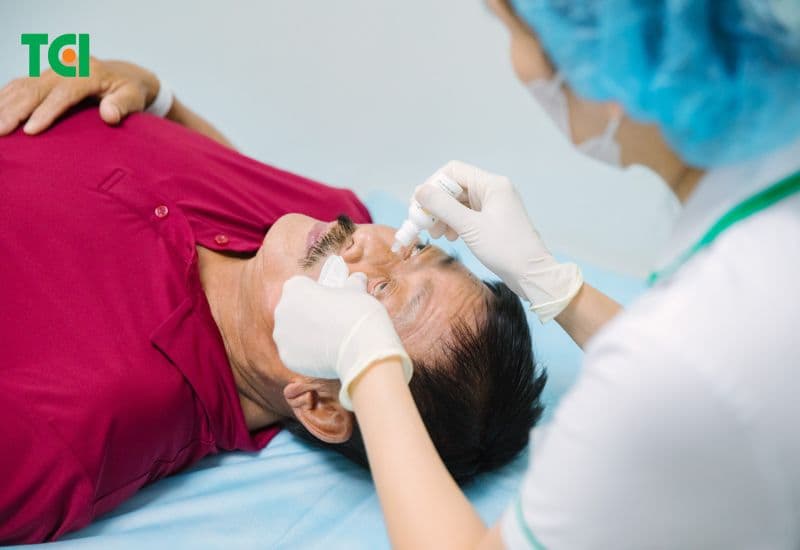 thay thủy tinh thể bao lâu thì nhìn rõ