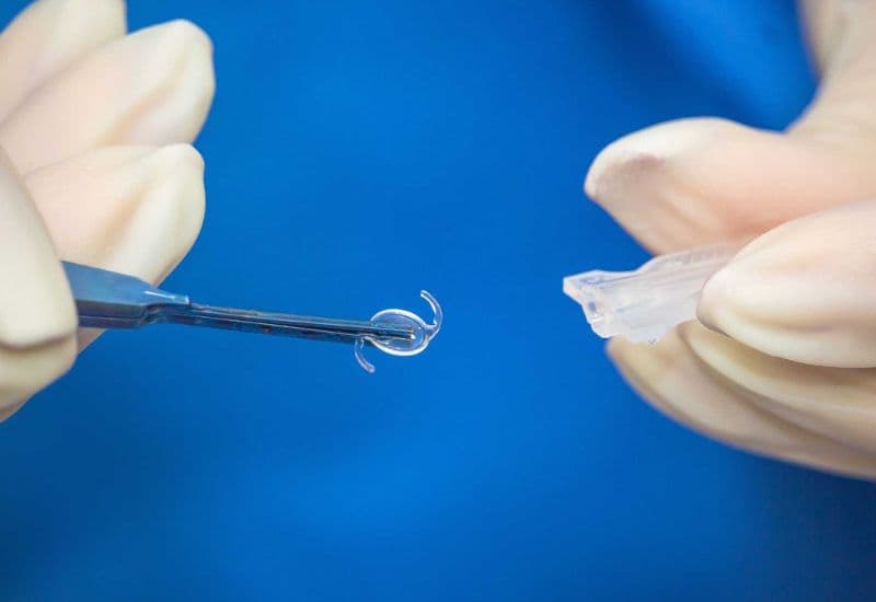 thay thủy tinh thể được bao lâu