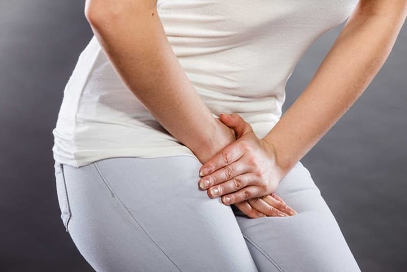 u xơ tử cung chèn ép bàng quang