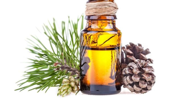 Uống tinh dầu thông đỏ có hại dạ dày không?