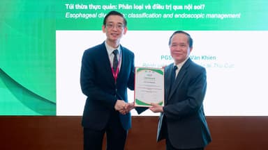Phó Giáo sư, Tiến sĩ, Bác sĩ Vũ Văn Khiên – Người truyền nhiệt huyết cho các bác sĩ trẻ tại Hội nghị Nội soi Tiêu hóa Toàn quốc lần thứ 10