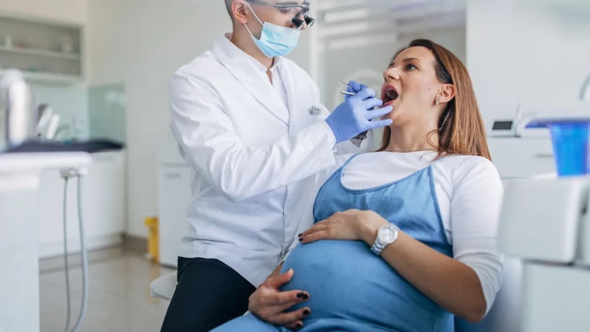 Bà bầu có nên đặt thuốc diệt tủy răng?