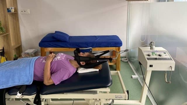 Chống chỉ định kéo giãn cột sống cổ