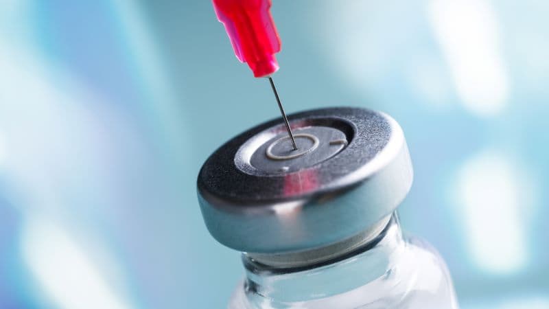 bị zona rồi có tiêm phòng được không