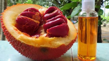 Cách sử dụng dầu gấc làm đẹp da mặt