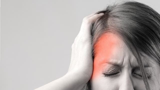 Đau nửa đầu bên trái bấm huyệt nào?
