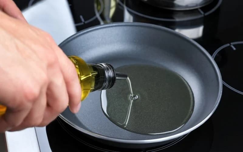 dầu óc chó có chiên xào được không