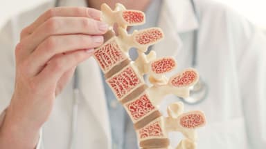 Vì sao bị loãng xương? Góc giải đáp chi tiết