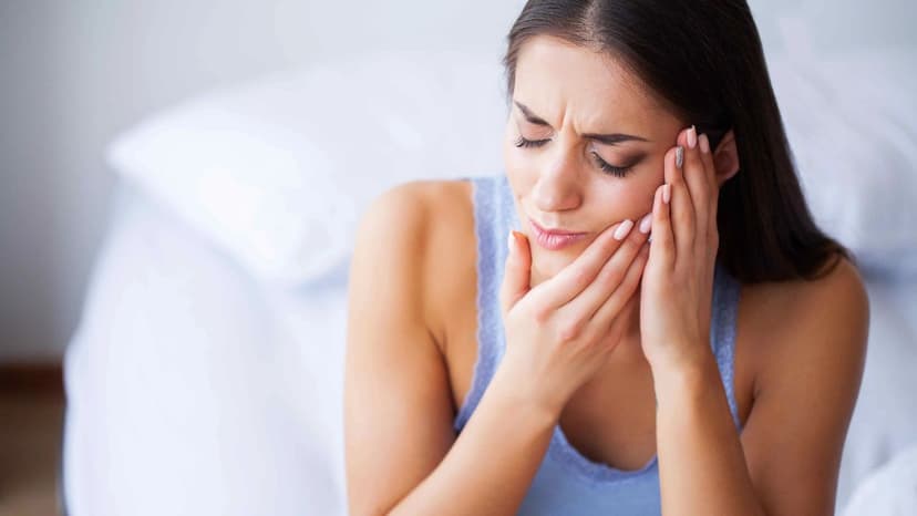 Vì sao sau khi đặt thuốc diệt tủy răng bị nhức?