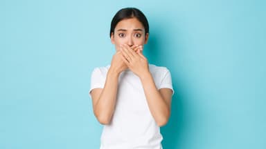 Vì sao viêm tủy răng gây hôi miệng?