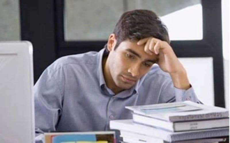 Tần suất xuất tinh quá dày dễ khiến cơ thể mệt mỏi